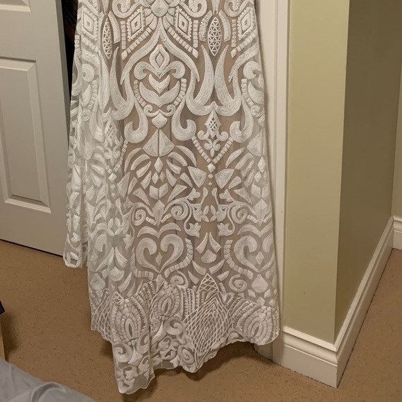 Wedding gown with beaded lace - Picture 3 of 6